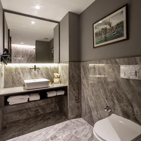 Noble Pangalti ホテル