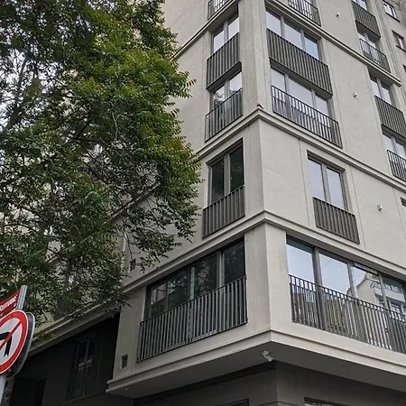 Noble Pangalti ホテル