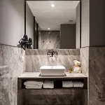 Noble Pangalti Hotel