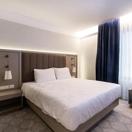 Noble Pangalti 5* Istanbul