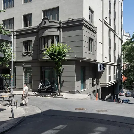 Hotel Noble Pangalti