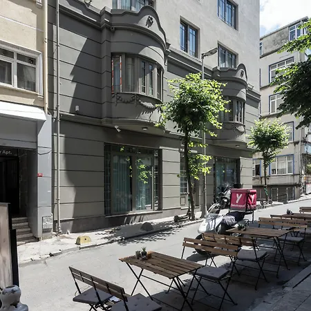 Noble Pangalti Hotel 5*