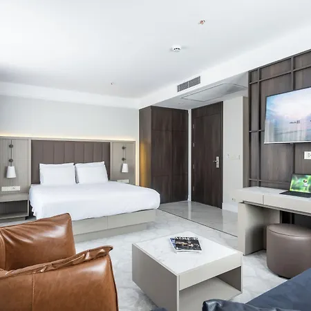 Noble Pangalti Hotel 5*