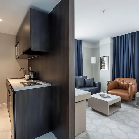 Noble Pangalti Stambuł