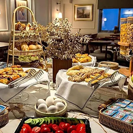 Noble Pangalti Hotel 5*
