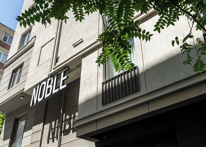 Noble Pangalti Hotel