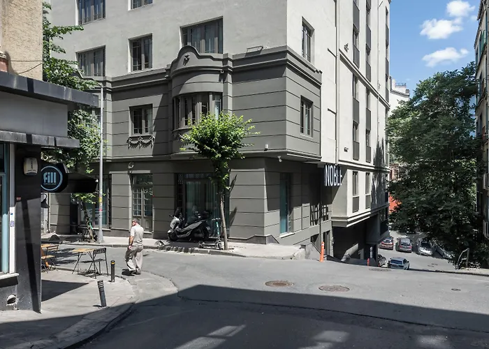 Noble Pangalti Hotel 5*