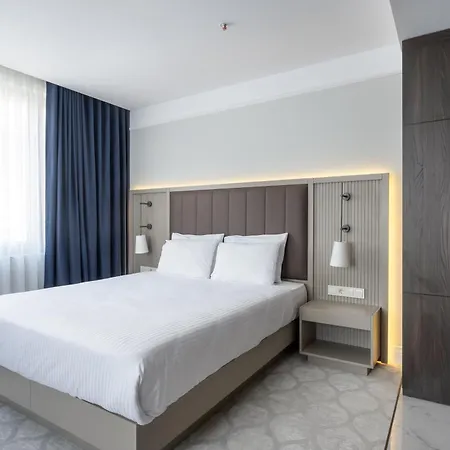 Hotell Noble Pangalti *