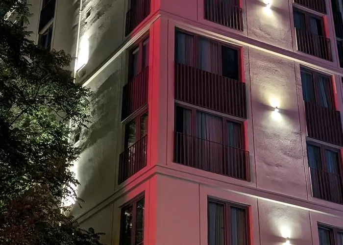 מלון Noble Pangalti 5*